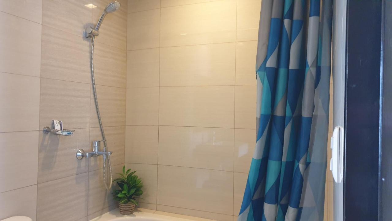 Mactan Newtown With Sun Set And Garden View Aparthotel Cebu Exterior photo